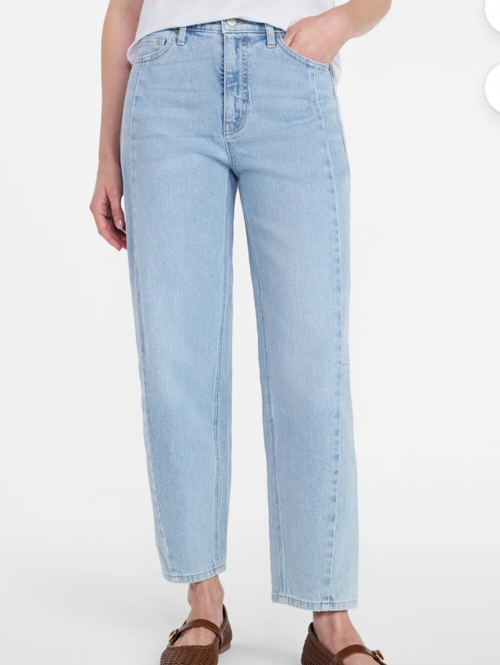 Time and Tru Women's Light Blue High Rise Barrel Jeans, 28" Inseam, Sizes 10